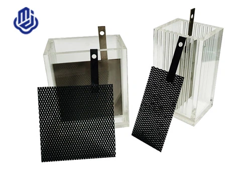 Titananoder for ballastvannbehandling